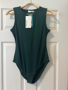 Heatherly Women's Dark Green Ribbed Sleeveless Bodysuit NWT